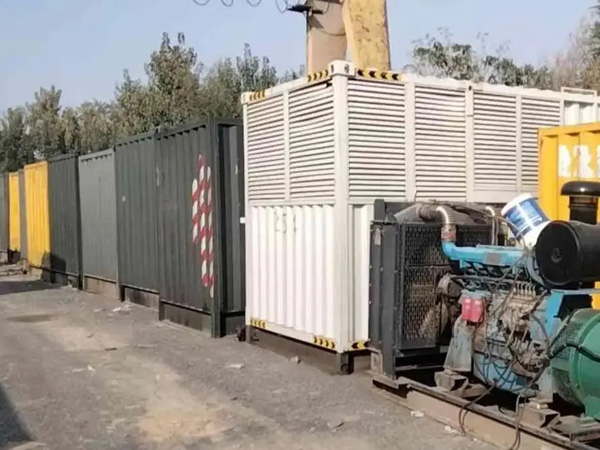 江边乡200KW柴油发电机机组每小时油耗是多少?