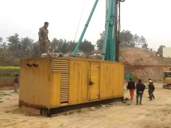 江边乡如何判断水冷式机油散热器密封件是否需要更换?